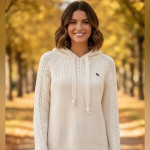 Abercrombie &Fitch Hooded Off White Colored Sweater with Hoodie Size Small